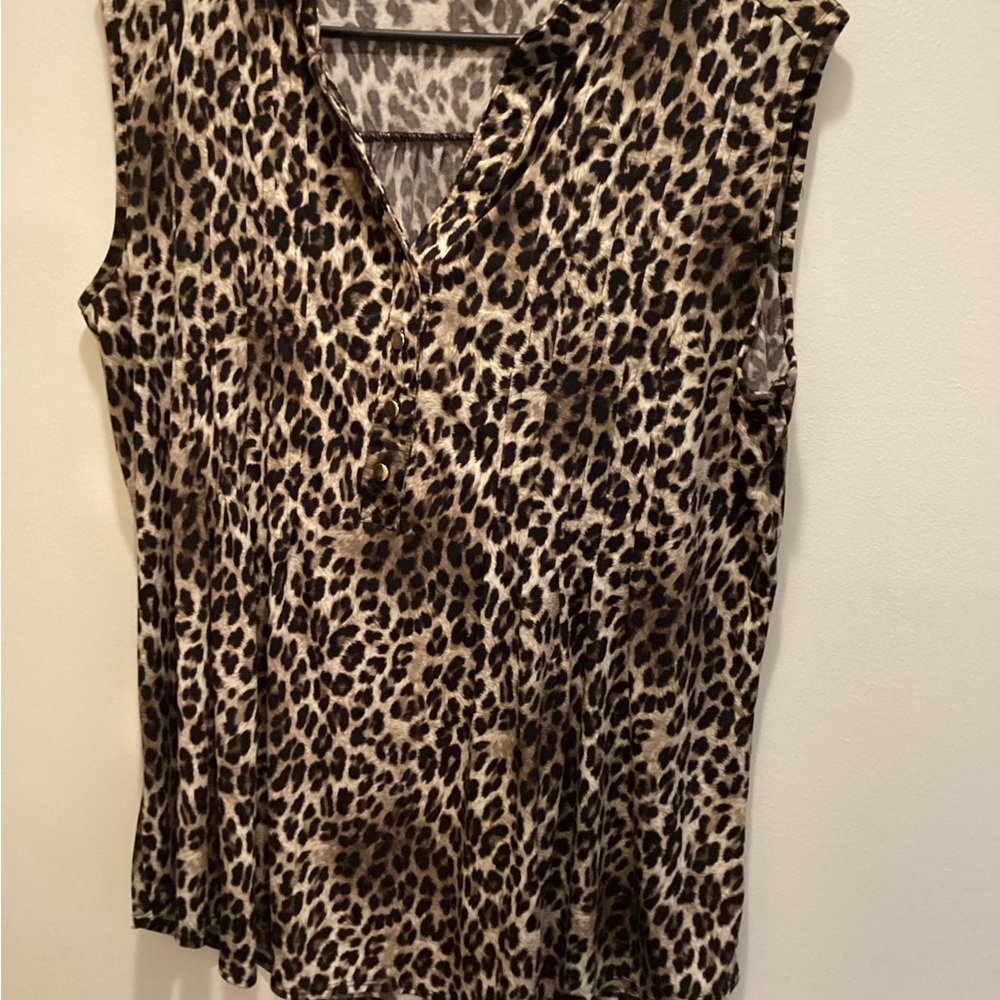 Established 1962 Leopard Print Sleeveless Top size 1X polyester & spandex